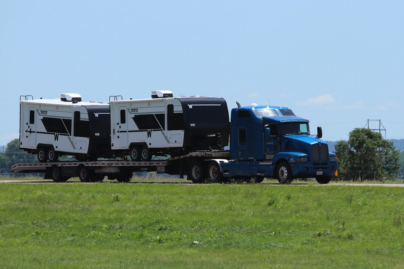Tandem Dually Trailer Blowout Prevention: Why a TPMS Pays for Itself