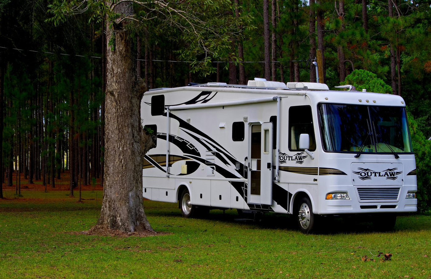 Campervan Safety Essentials: TPMS, Solar Power &amp; Compact Upgrades for Van Life (2026 Deep Dive)