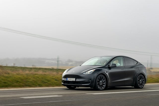 Tesla Power Frunk vs Soft-Close Lock: Which Is Worth It?